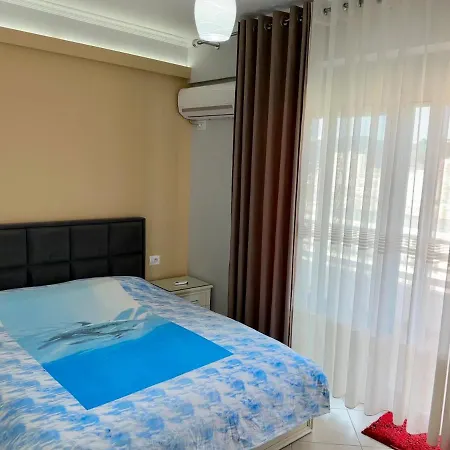 Queen Isabella Premium Hotel Vlore Exterior photo
