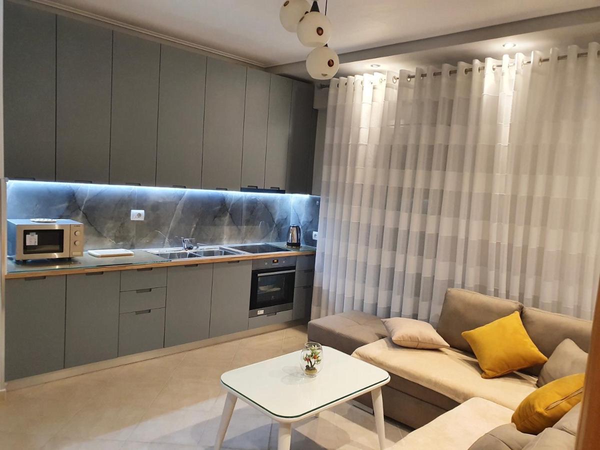 Queen Isabella Premium Hotel Vlore